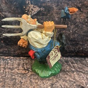 The David Frykman Collection 1995 THE OLD FARMER Figurine By Coynes & Co. USA